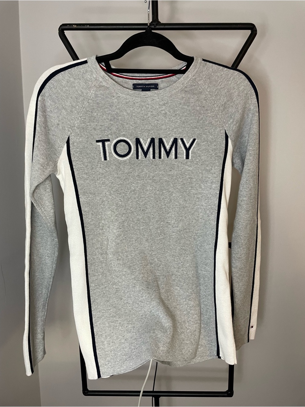 Tommy Hilfiger Grey, White & Navy 'TOMMY' Crewneck Pullover